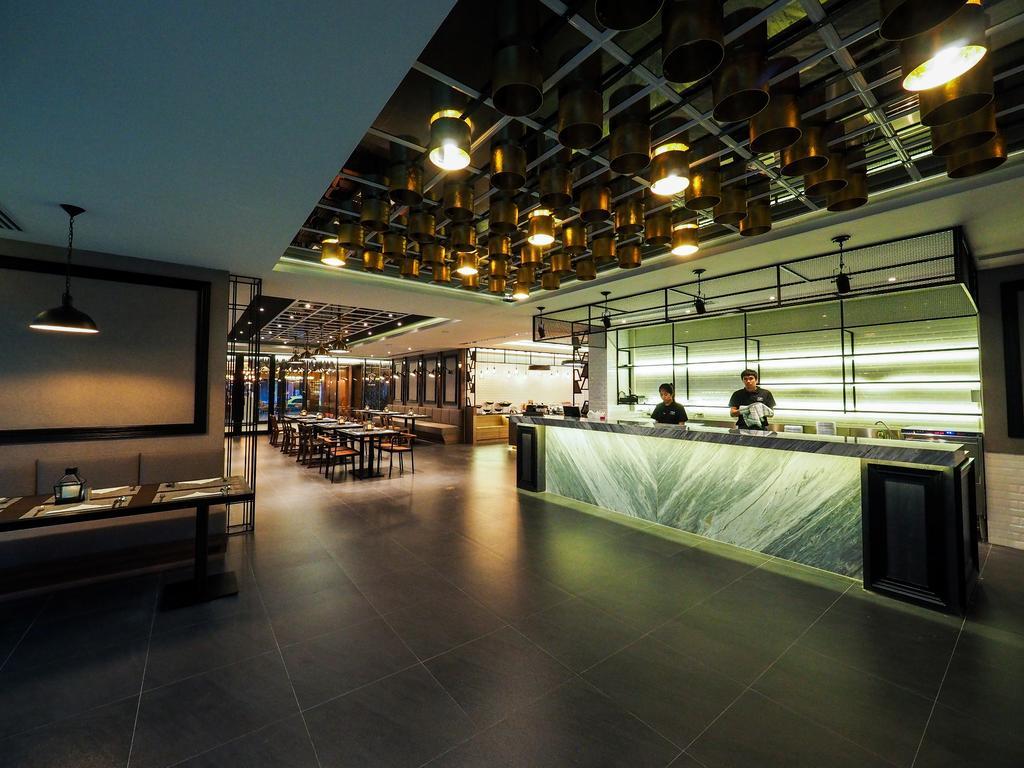130 Hotel & Residence Bangkok Zewnętrze zdjęcie
